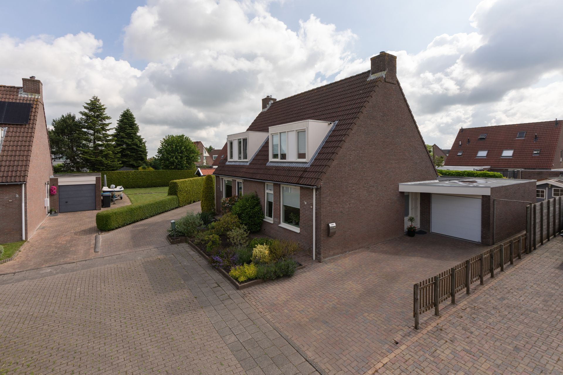 Dennenburg 15, Bolsward