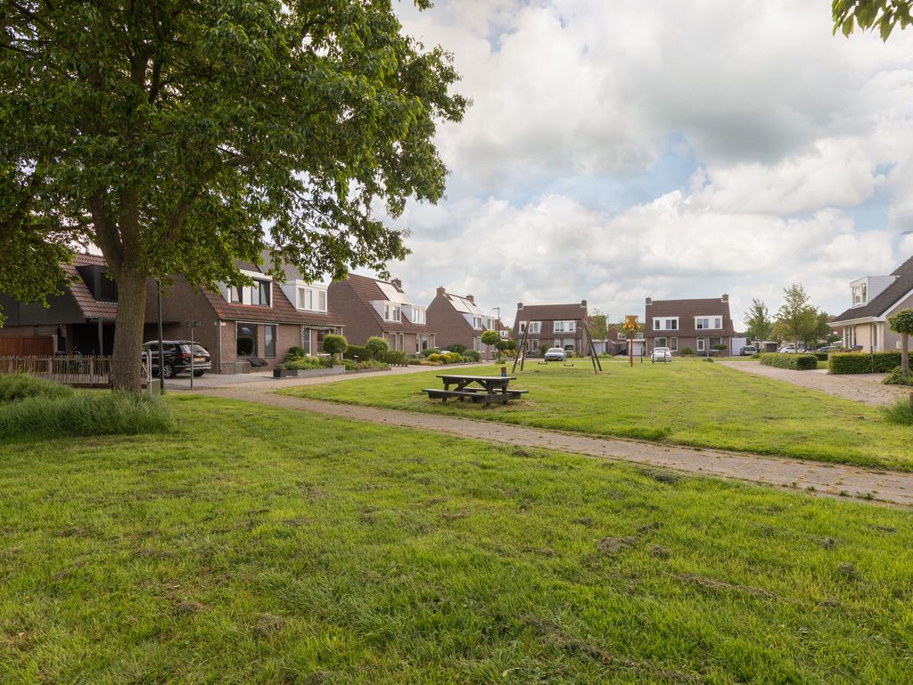 Dennenburg 15, Bolsward