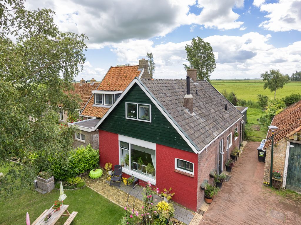 Buren 29, Dedgum