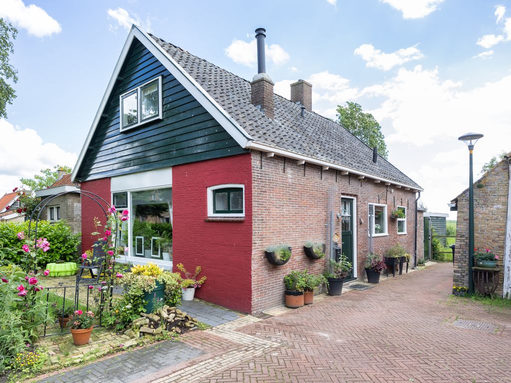 Buren 29, Dedgum