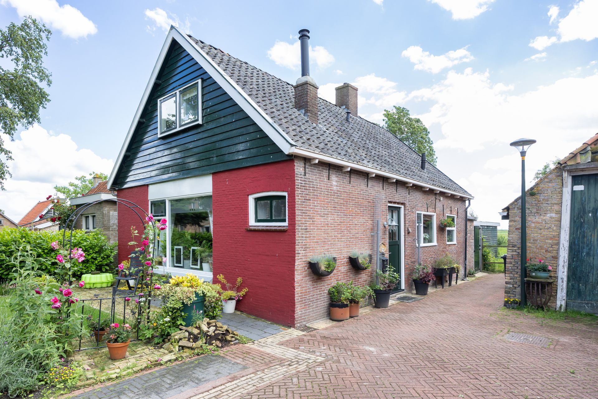 Buren 29, Dedgum