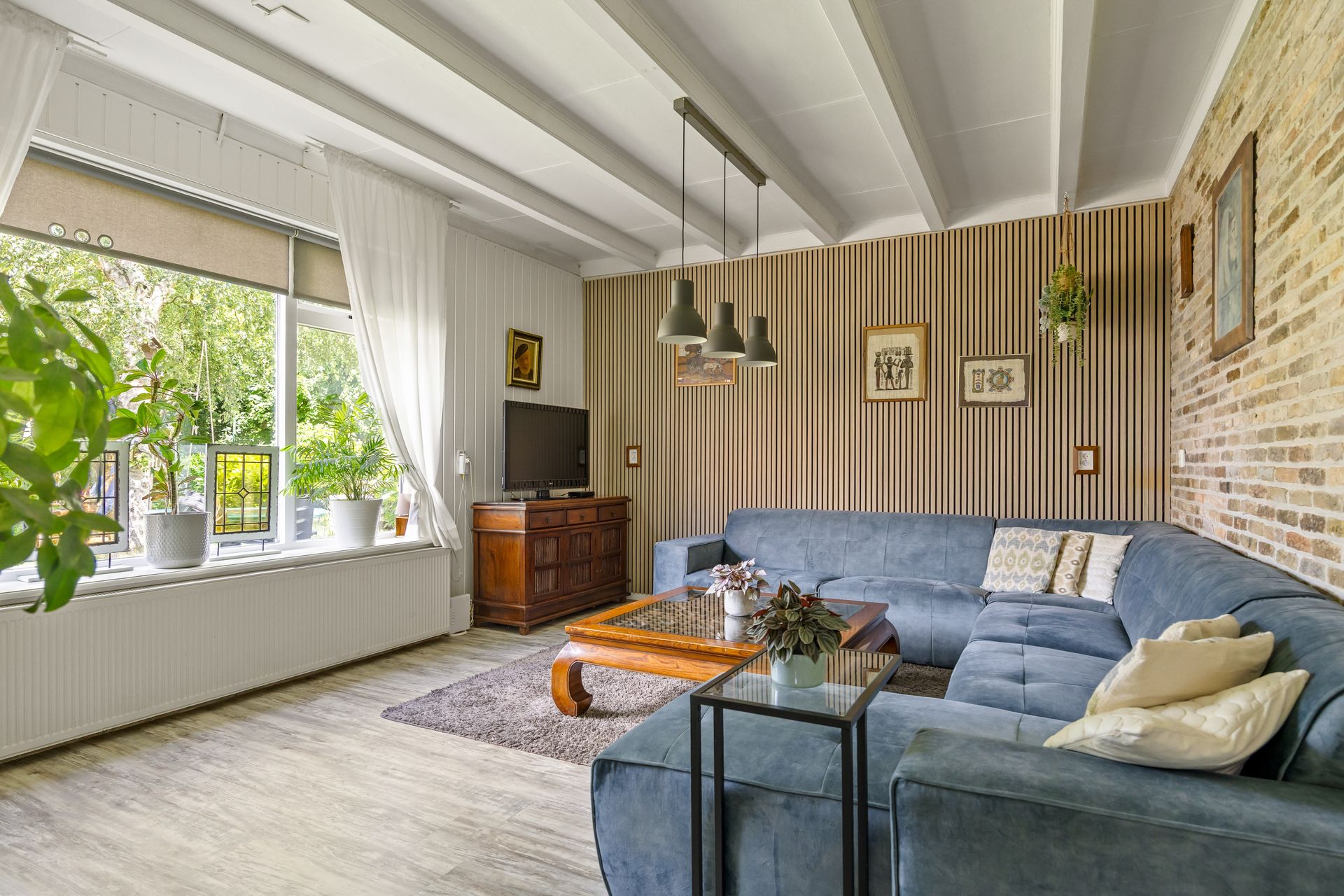 Buren 29, Dedgum