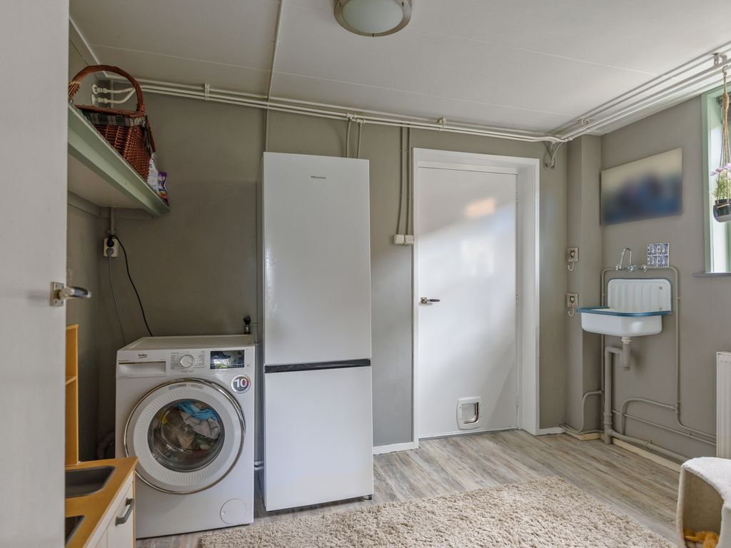 Buren 29, Dedgum