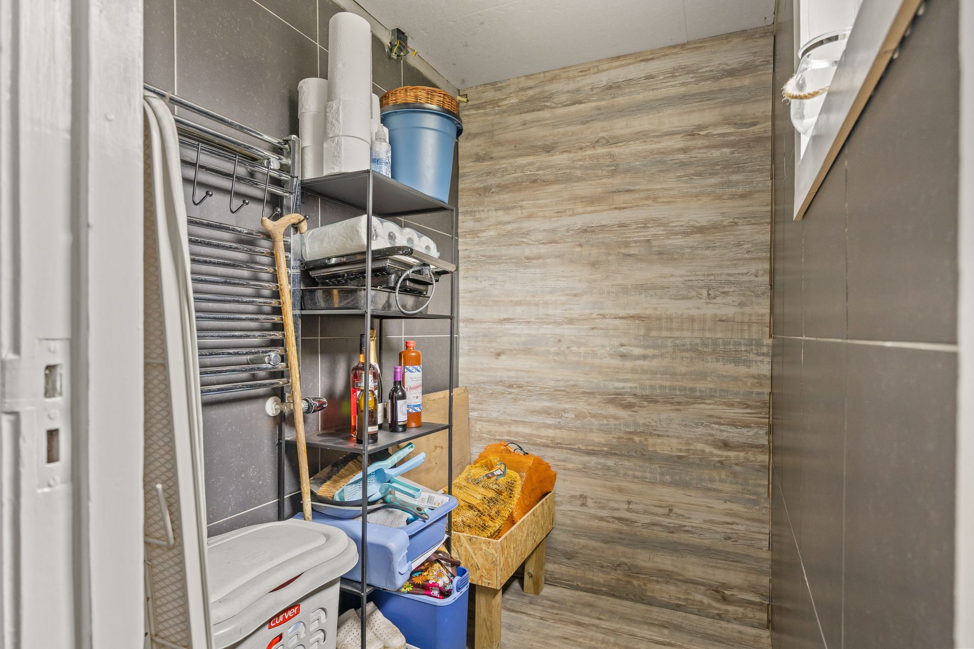 Buren 29, Dedgum