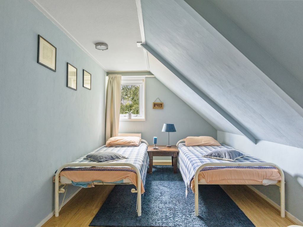 Buren 29, Dedgum