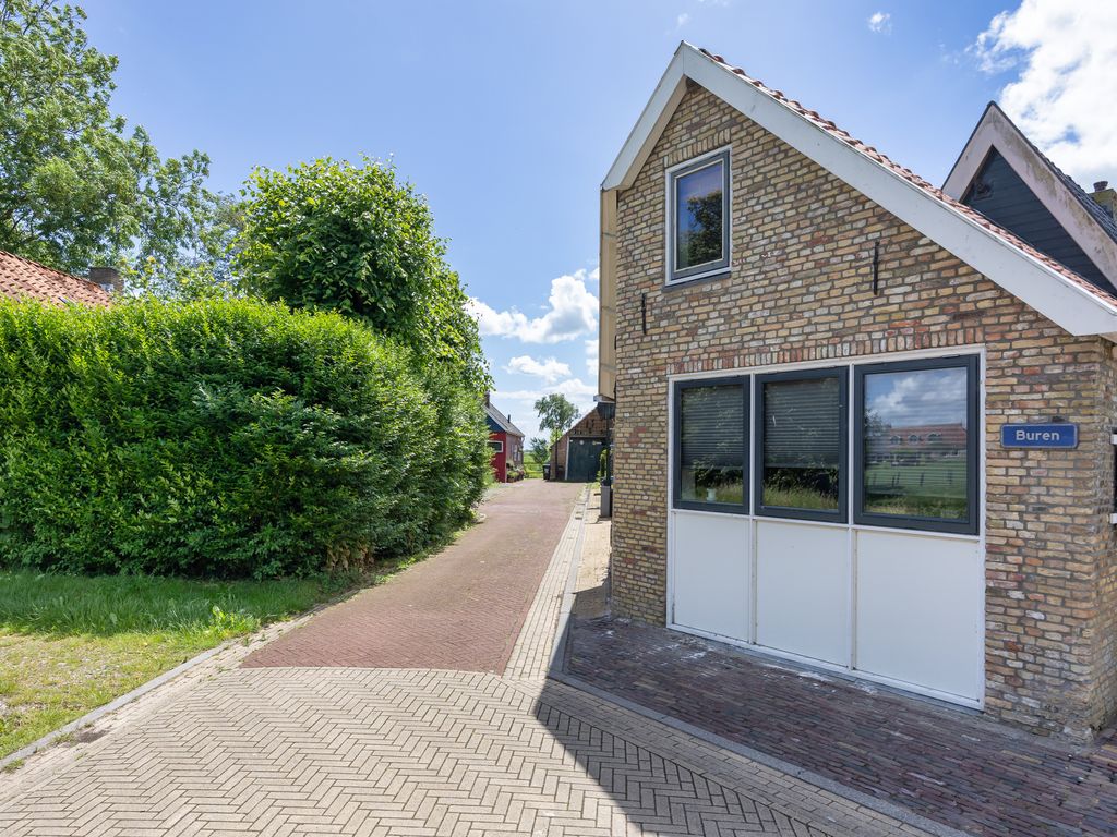 Buren 29, Dedgum
