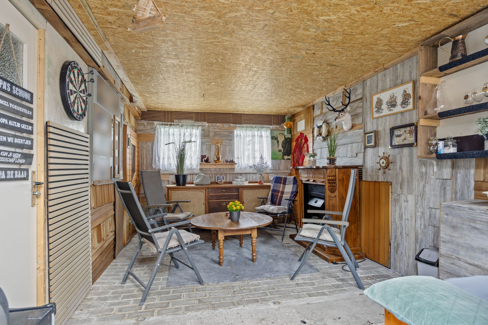 Buren 29, Dedgum