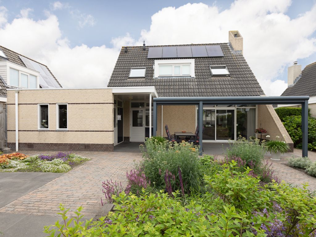 Wilgenburg 4, Bolsward