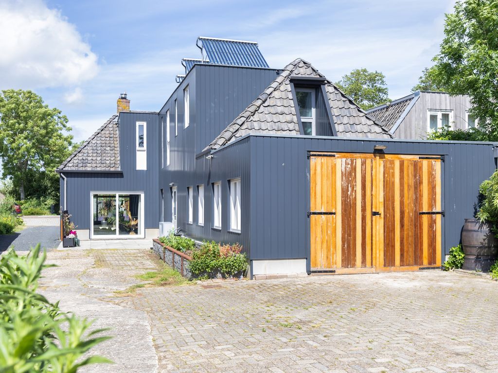 Harlingerweg 9, Kimswerd