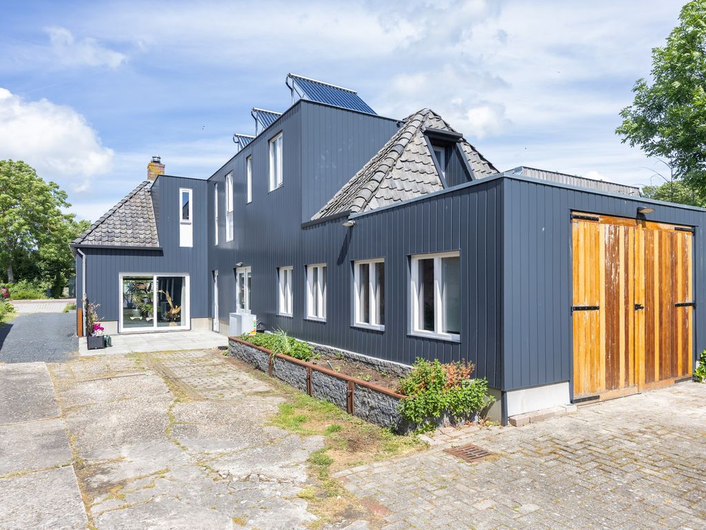 Harlingerweg 9, Kimswerd