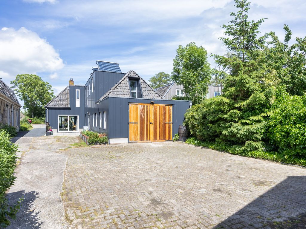 Harlingerweg 9, Kimswerd
