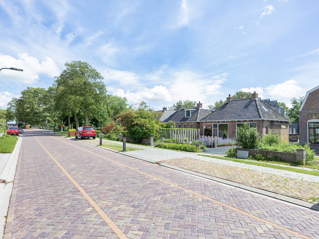 Harlingerweg 9, Kimswerd