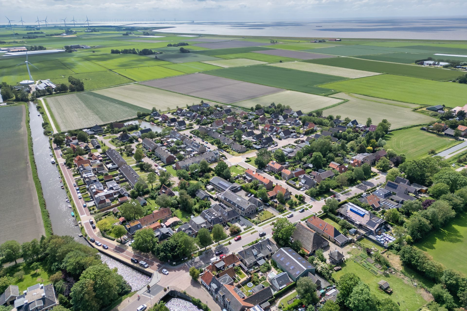 Harlingerweg 9, Kimswerd
