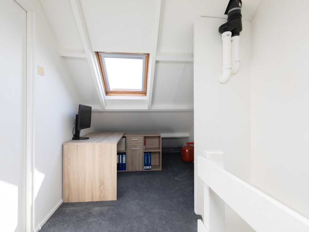 De Roeden 21, Bolsward