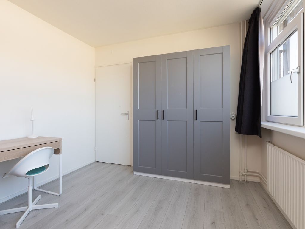 De Roeden 21, Bolsward