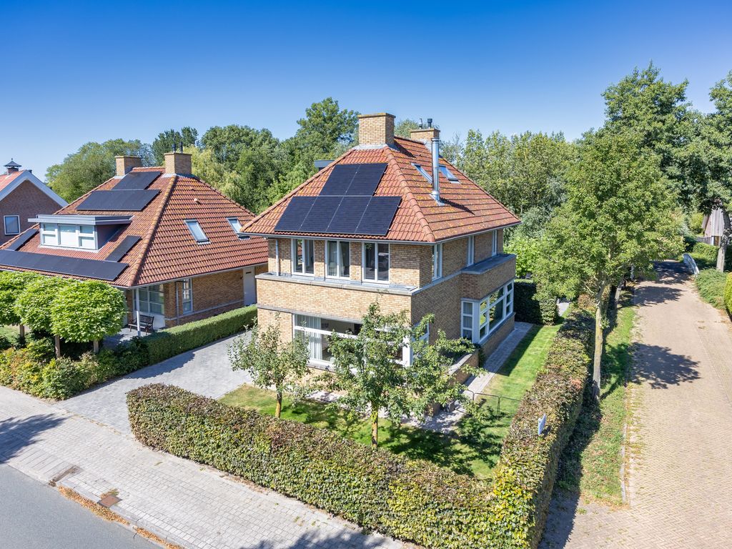 De Berchein 31, Bolsward