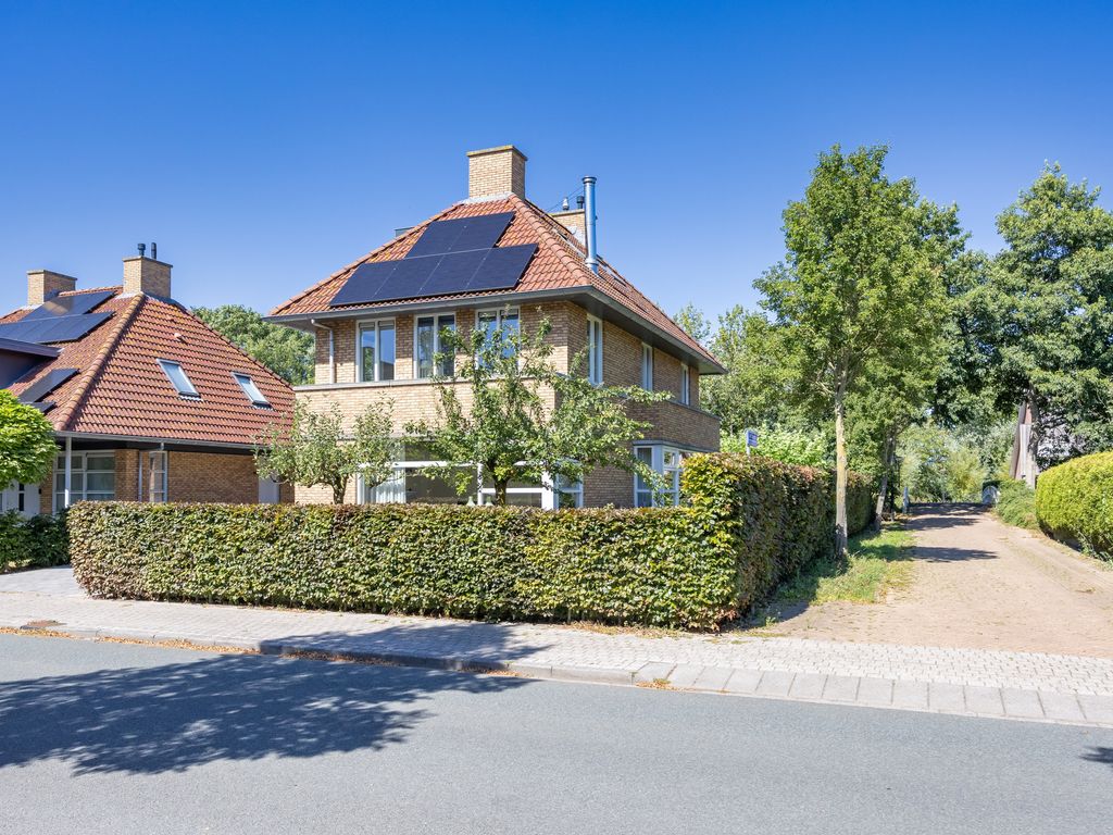 De Berchein 31, Bolsward