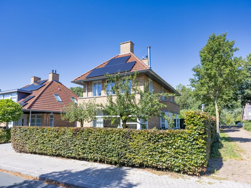 De Berchein 31, Bolsward