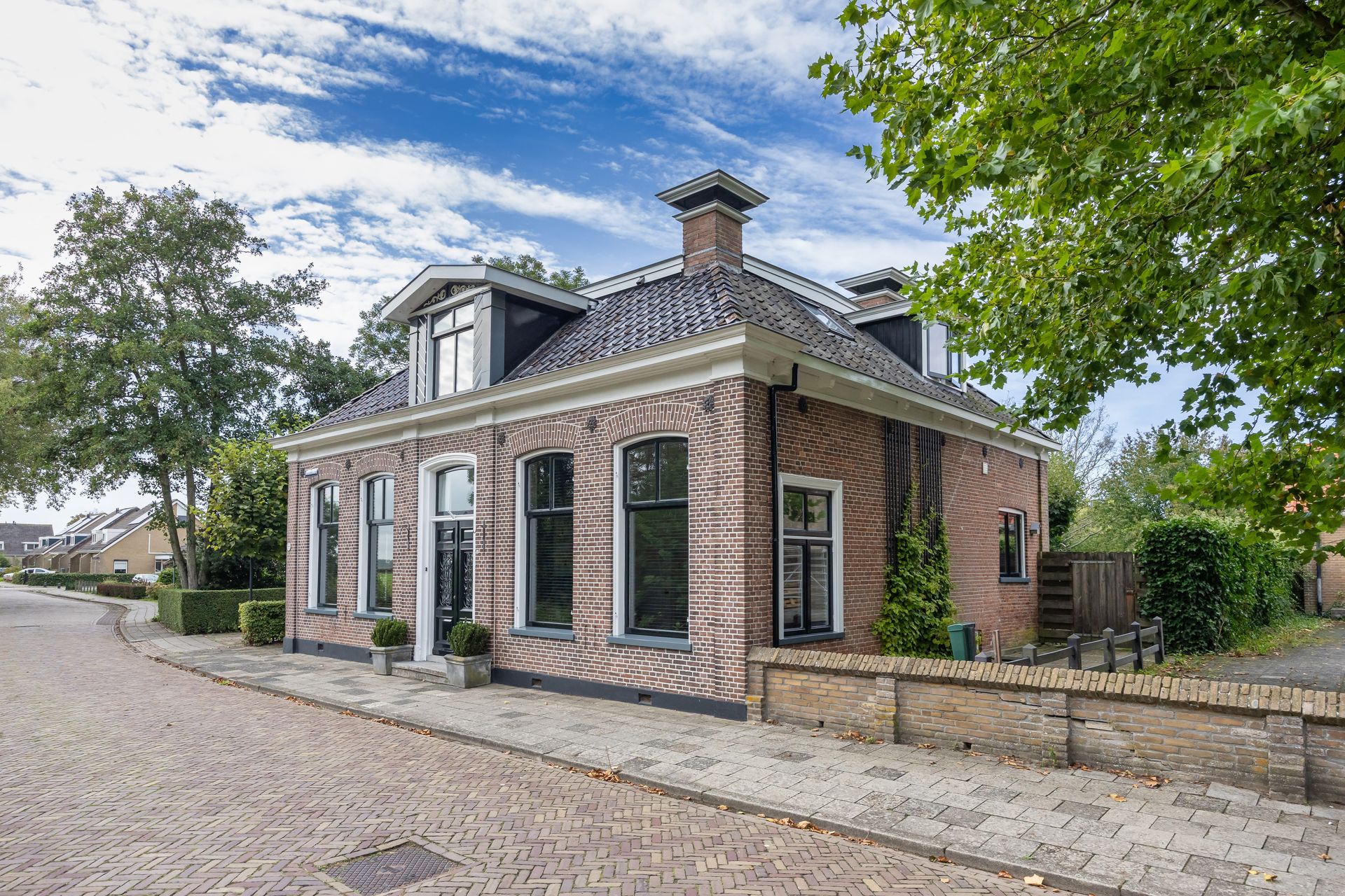 Schoolsingel 22, Arum