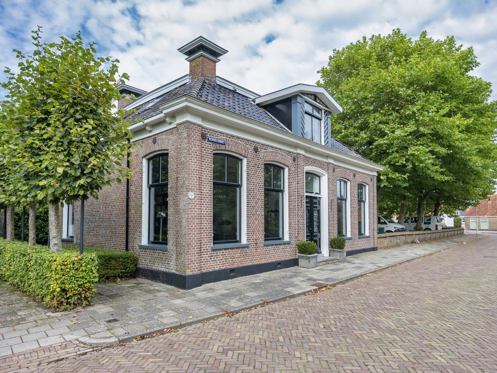 Schoolsingel 22, Arum