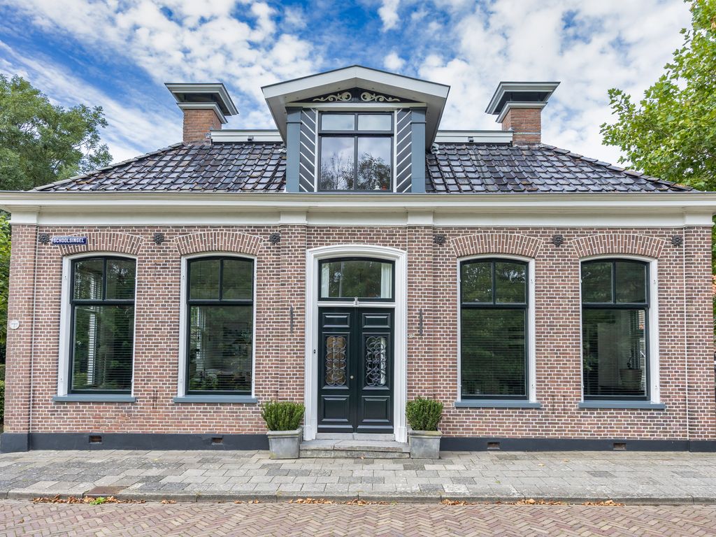 Schoolsingel 22, Arum