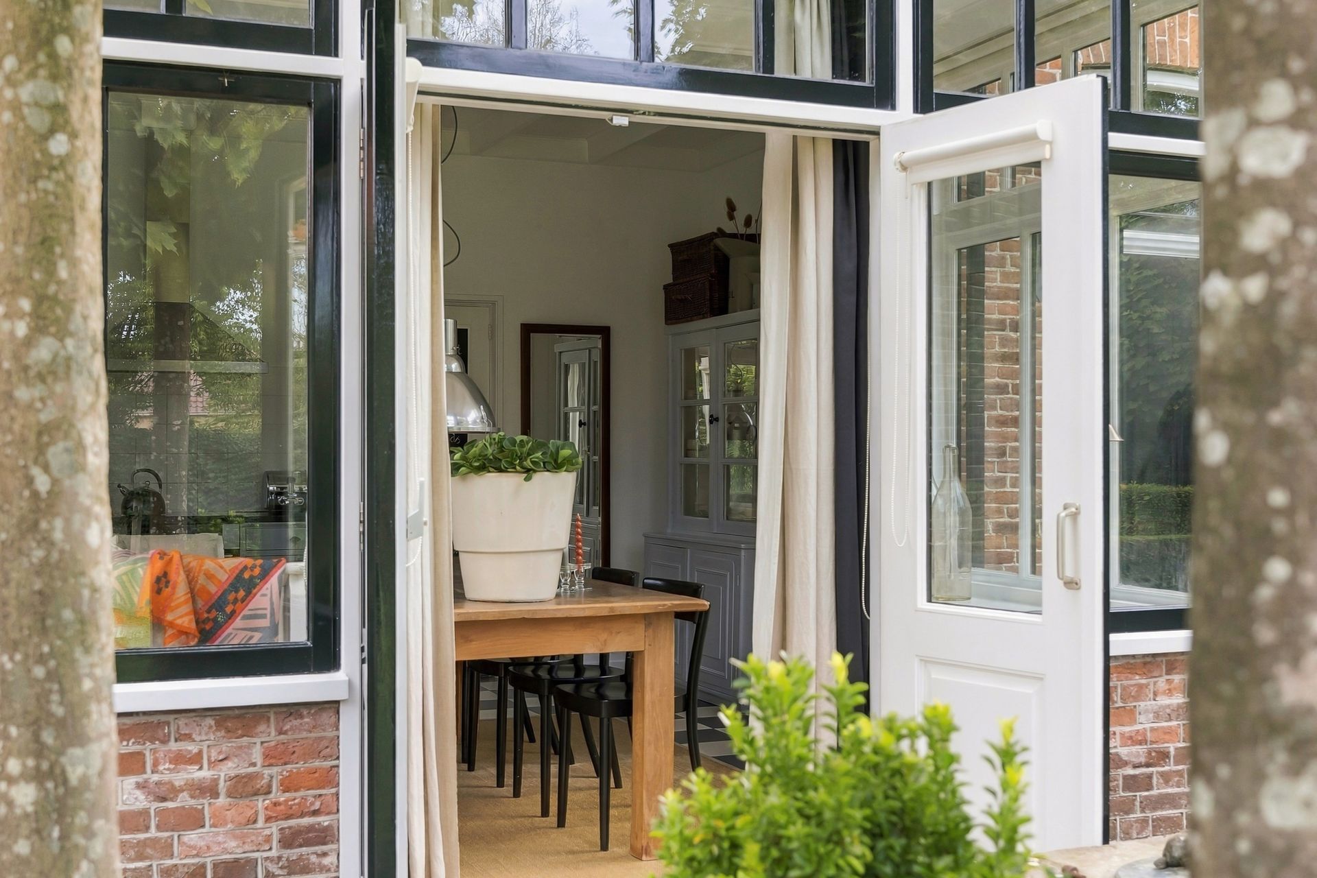 Schoolsingel 22, Arum