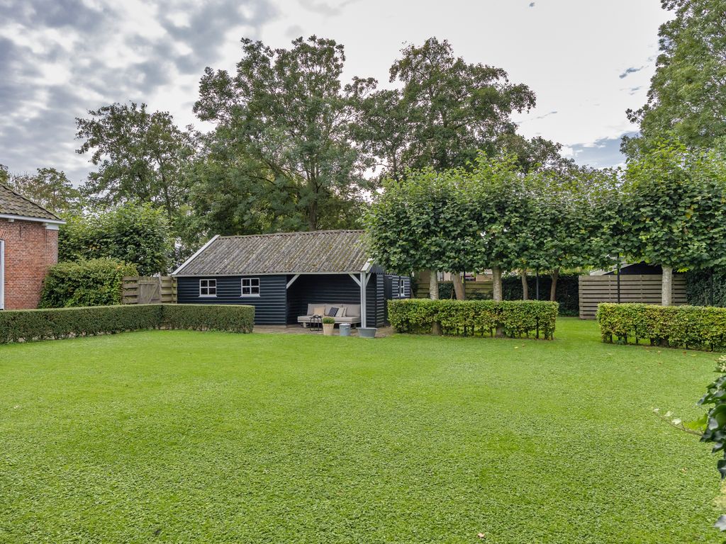 Schoolsingel 22, Arum