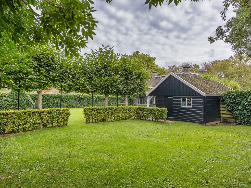 Schoolsingel 22, Arum