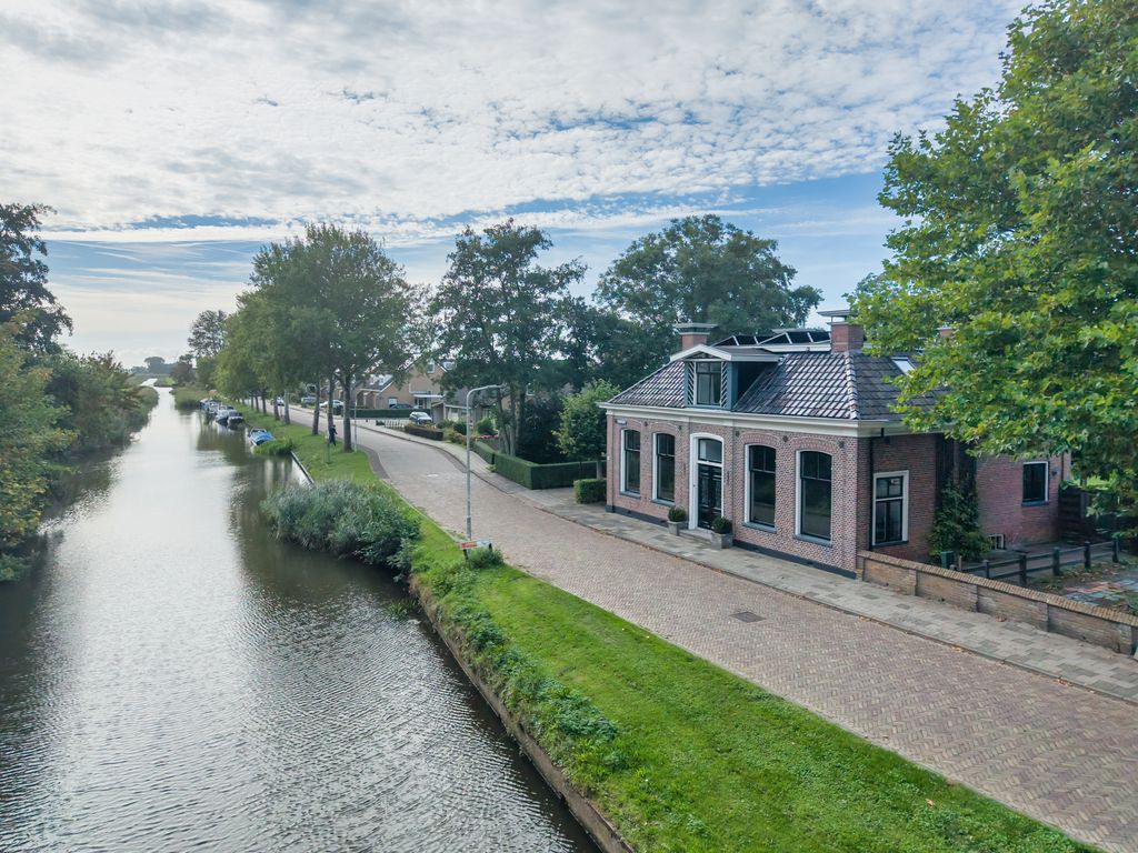 Schoolsingel 22, Arum