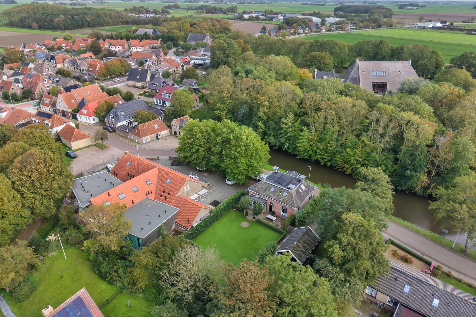 Schoolsingel 22, Arum