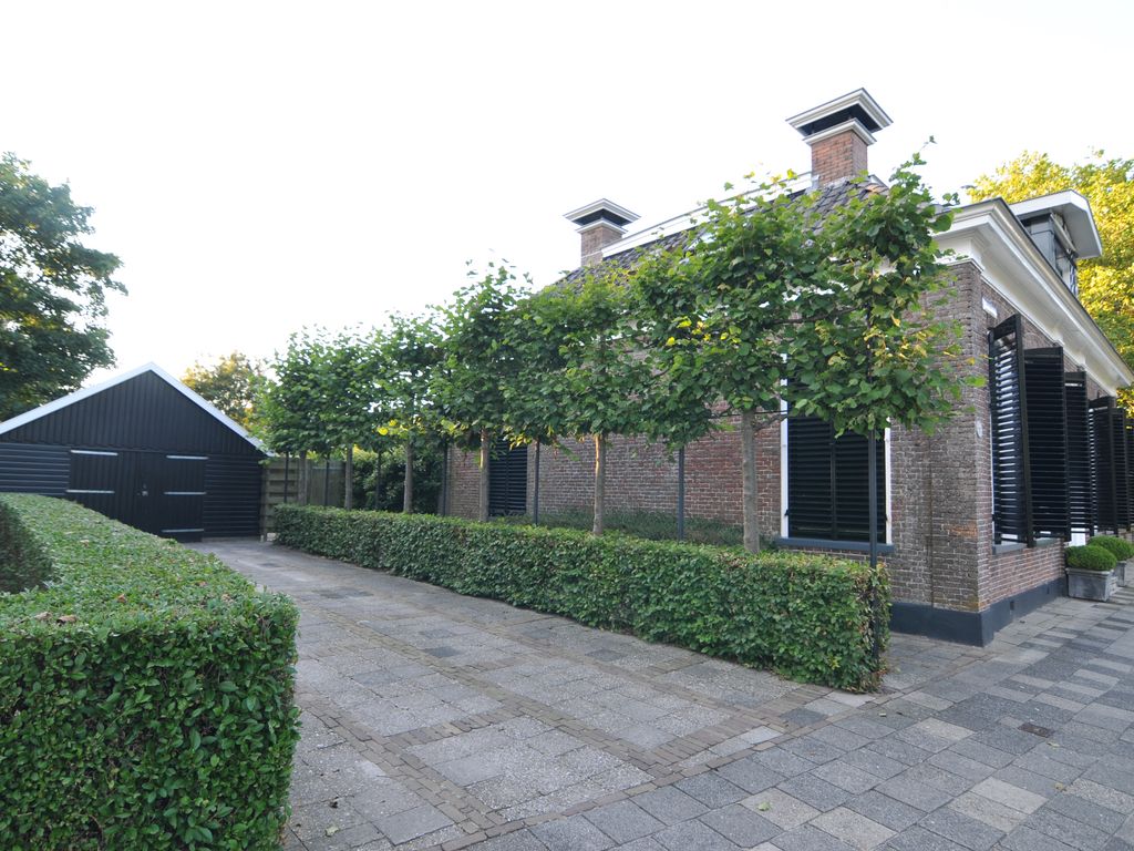Schoolsingel 22, Arum