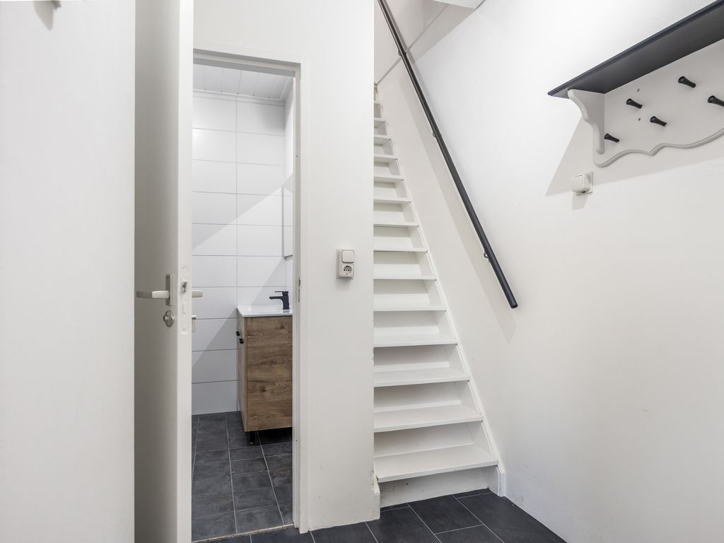 Heer Jacobstraat 2, Bakhuizen
