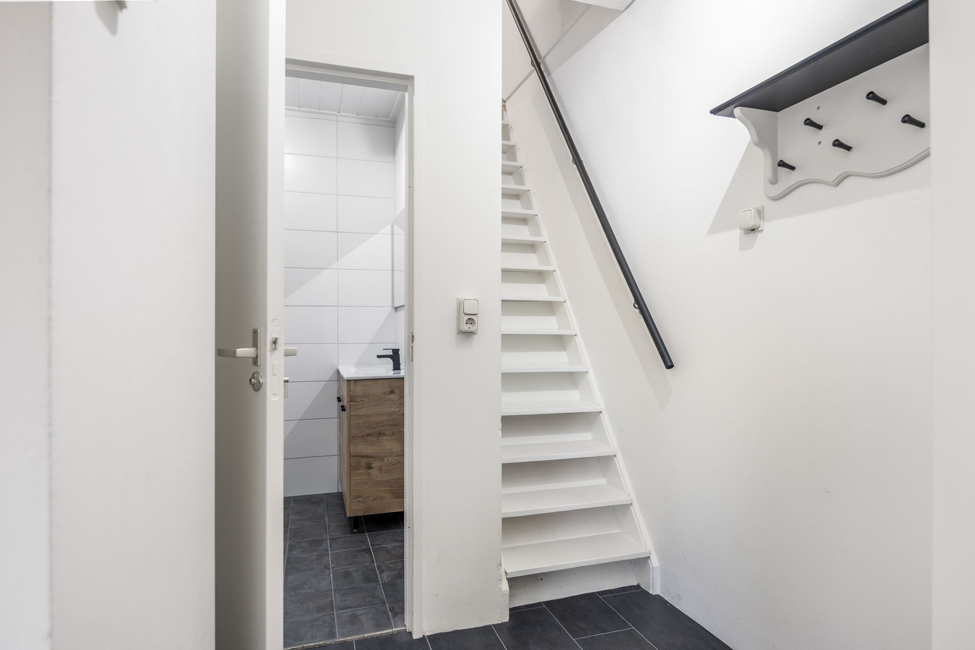 Heer Jacobstraat 2, Bakhuizen