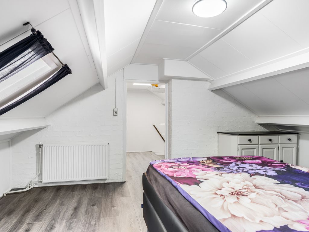 Heer Jacobstraat 2, Bakhuizen