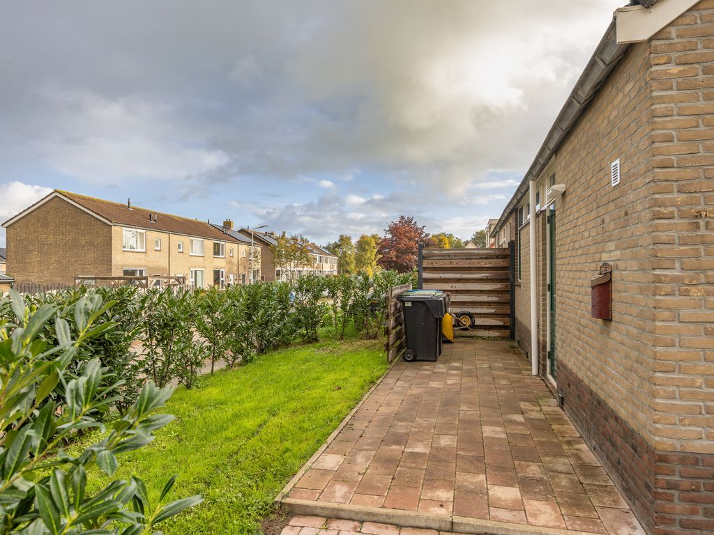 Heer Jacobstraat 2, Bakhuizen
