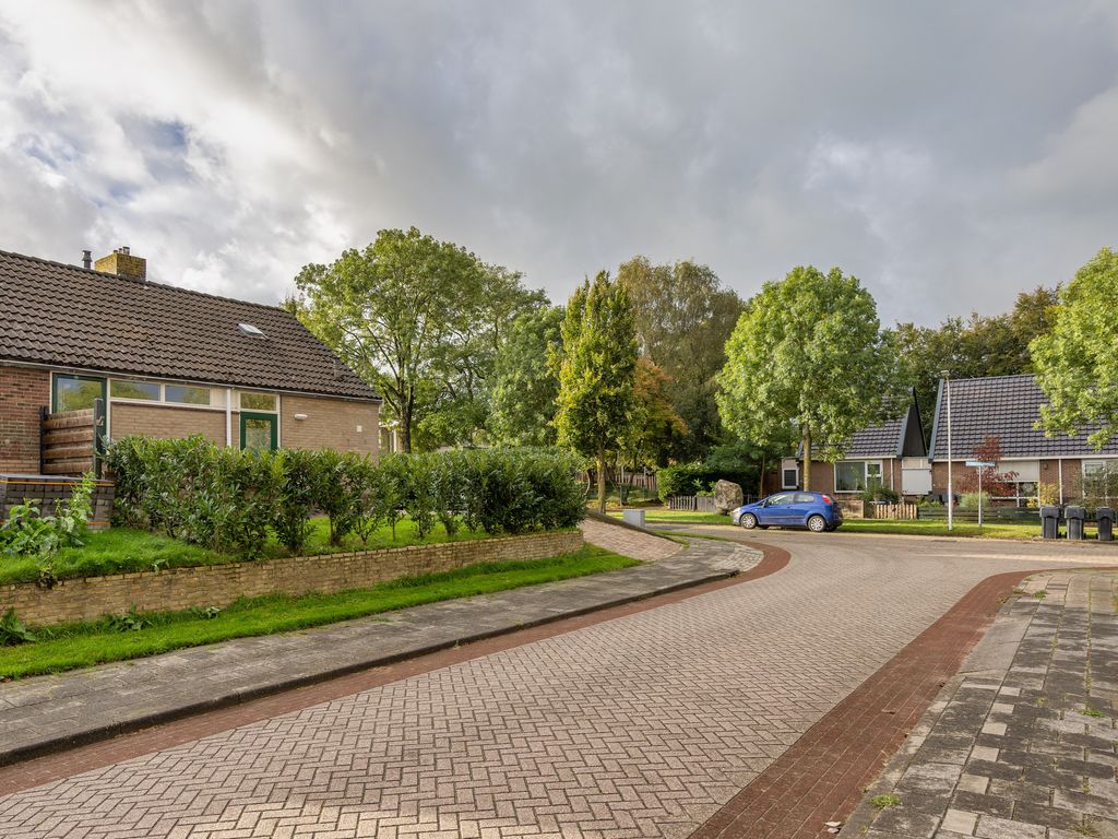 Heer Jacobstraat 2, Bakhuizen