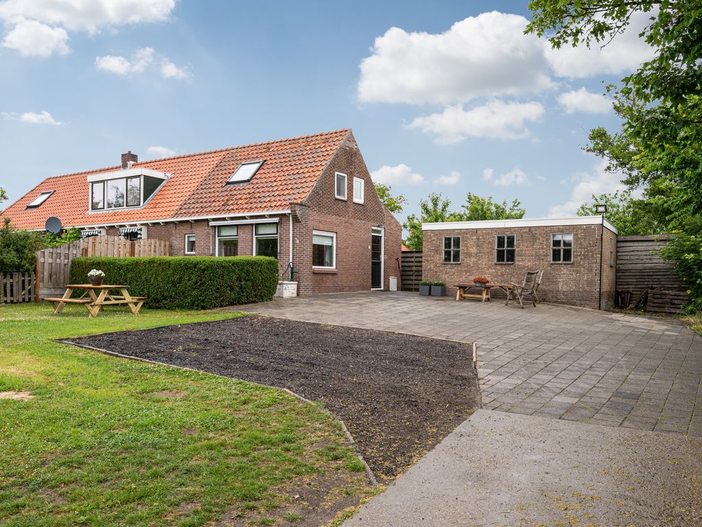 Harlingerweg 32, Kimswerd