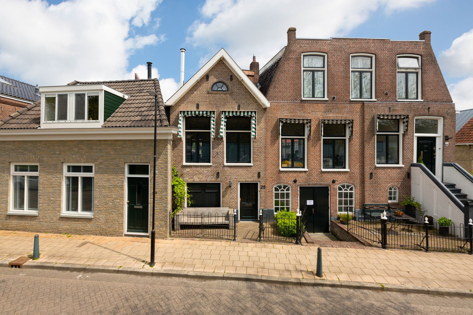 Stoombootkade 25, Bolsward