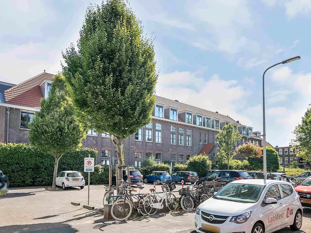 Hulststraat 27, Den Haag