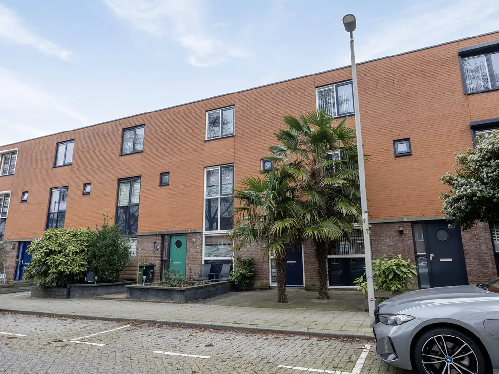 Nieuwe Wetering 47, Hoogvliet RT