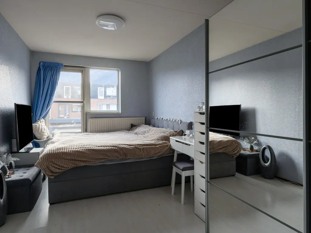 Nieuwe Wetering 47, Hoogvliet RT