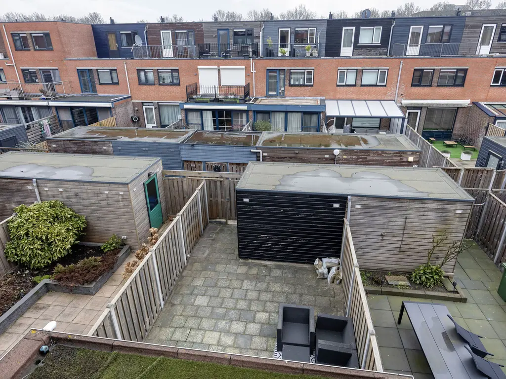 Nieuwe Wetering 47, Hoogvliet RT