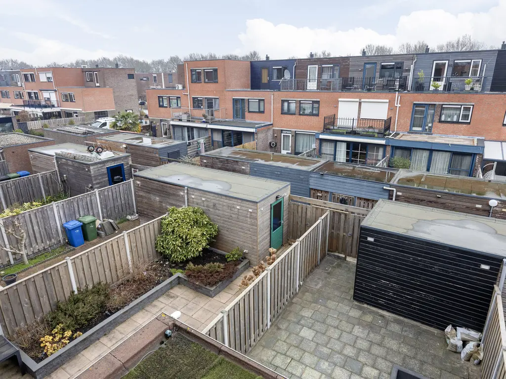 Nieuwe Wetering 47, Hoogvliet RT