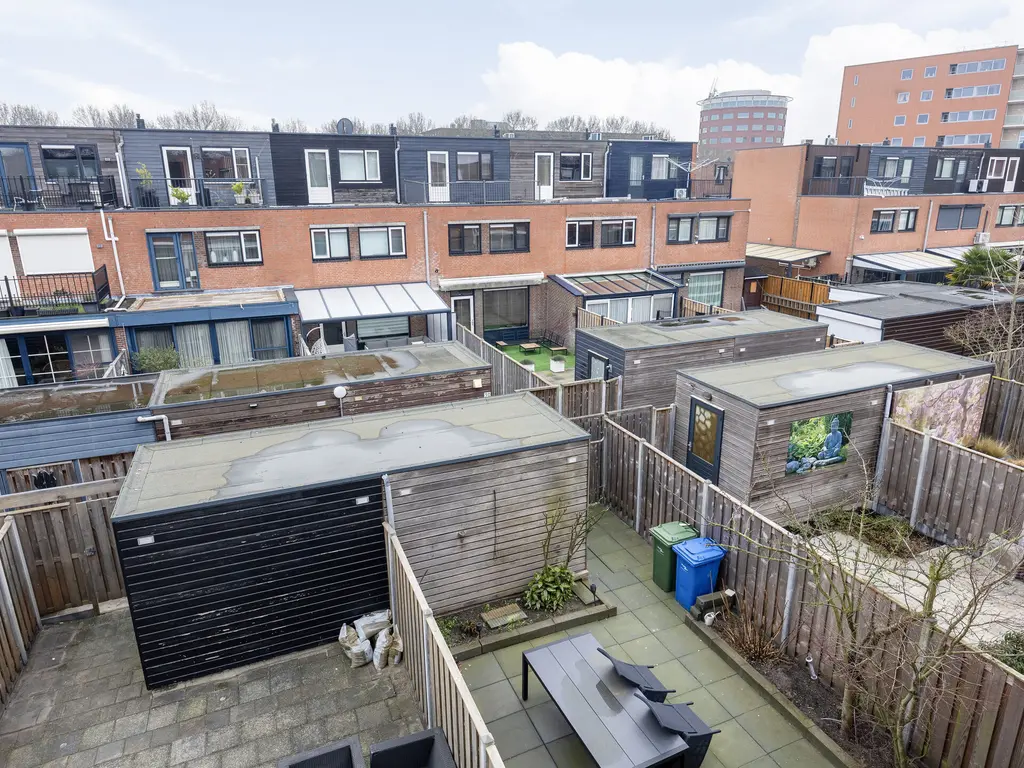 Nieuwe Wetering 47, Hoogvliet RT