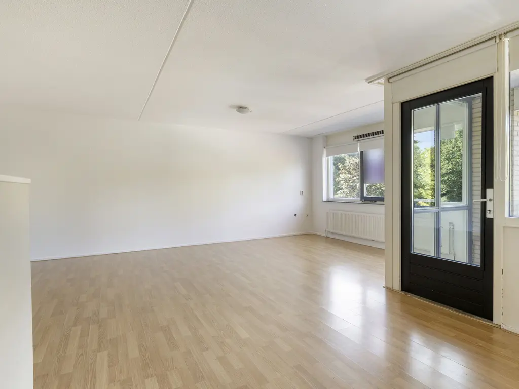 Troelstrakade 17a, Den Haag