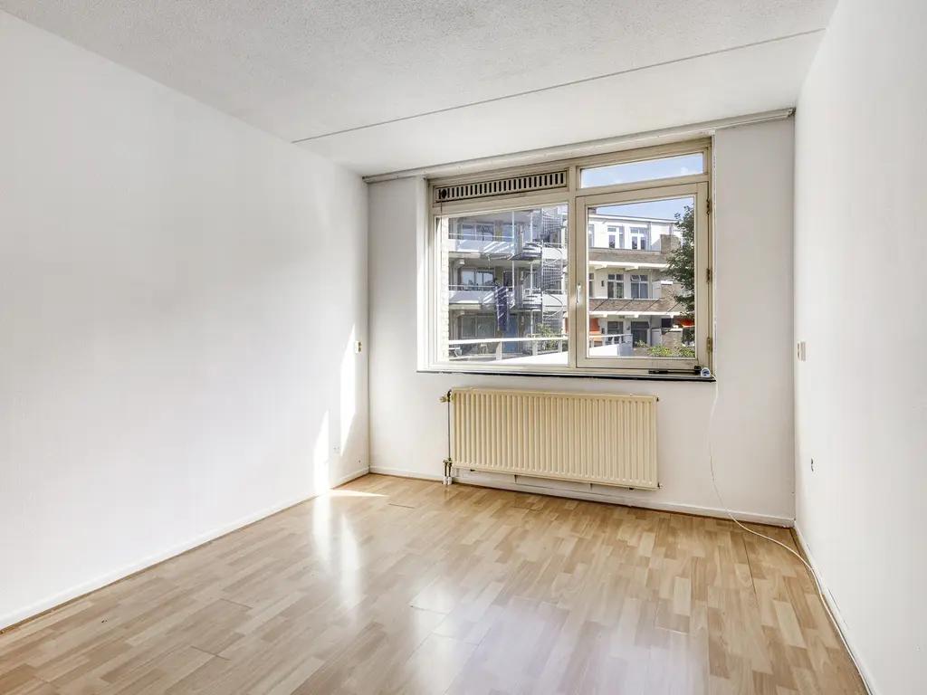 Troelstrakade 17a, Den Haag