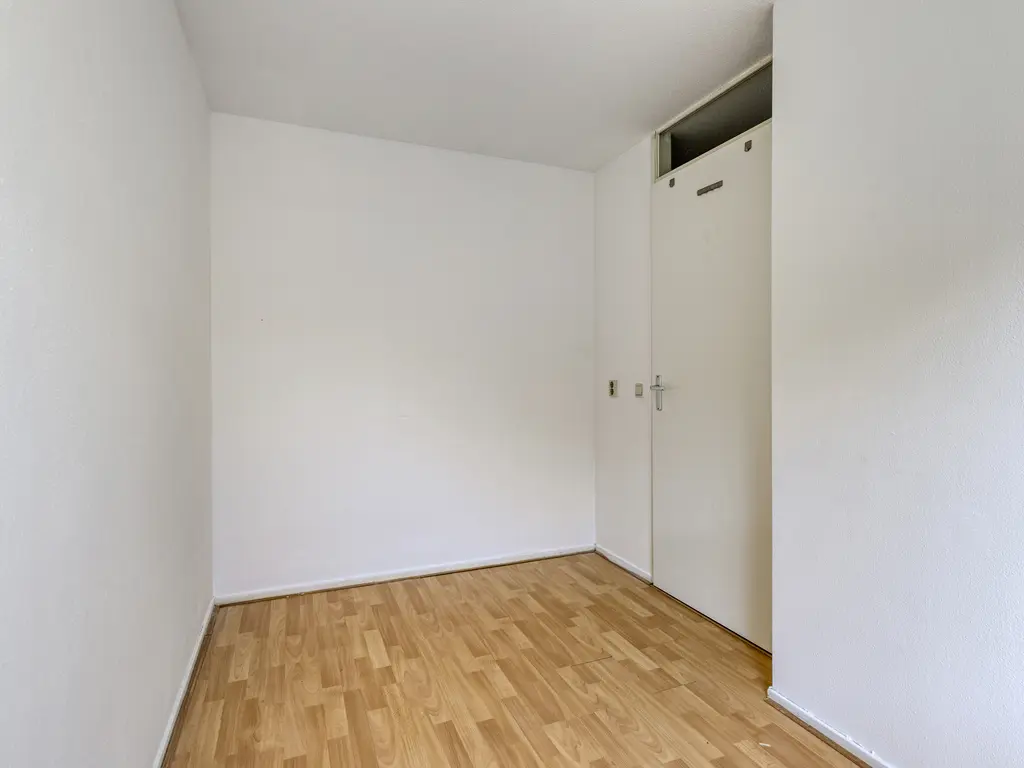 Troelstrakade 17a, Den Haag