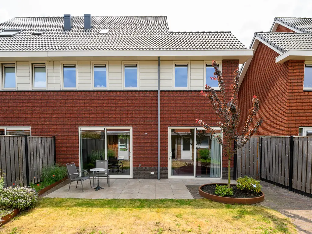 Professor Holwerdalaan 14, NAALDWIJK