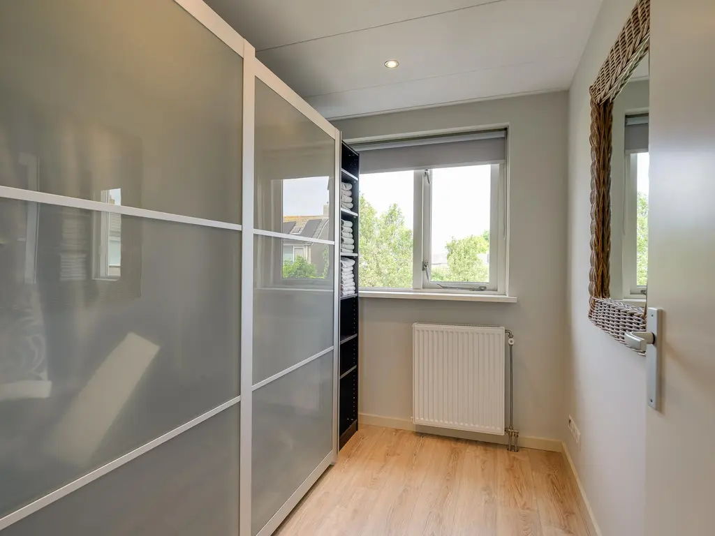 Johan van Oldenbarneveldtstraat 17, HONSELERSDIJK