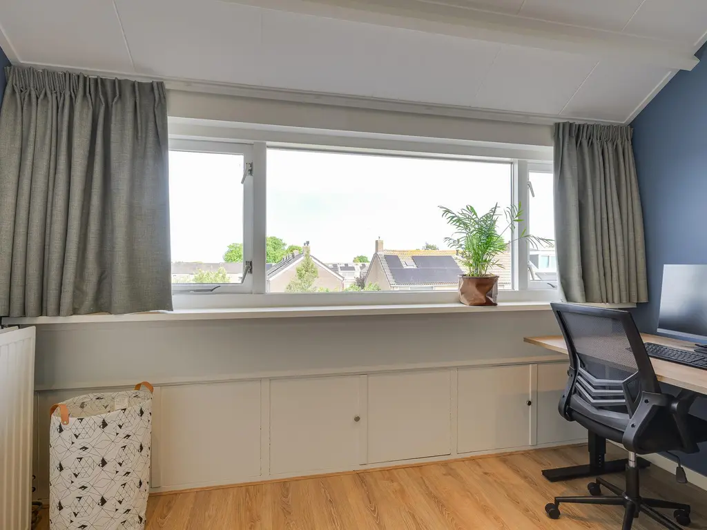Johan van Oldenbarneveldtstraat 17, HONSELERSDIJK
